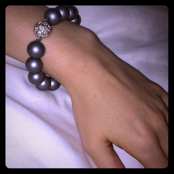 Charming Bauble Crystal Bracelet - Picture 2 of 6